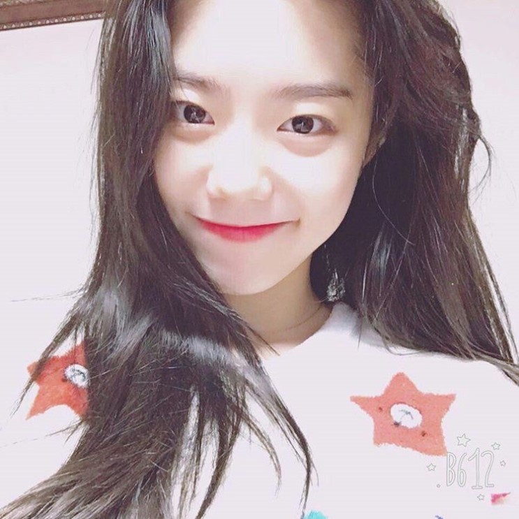 ì—°ì˜ˆì¸